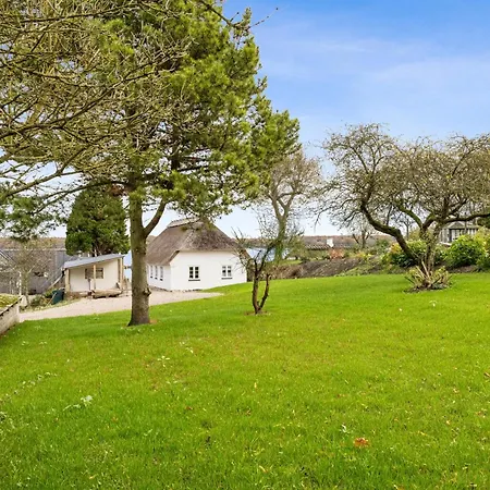 Strataekt Feriehusidyl Ved Vandet *