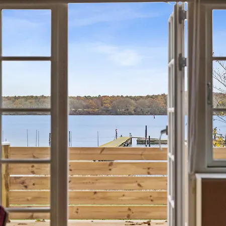 Strataekt Feriehusidyl Ved Vandet